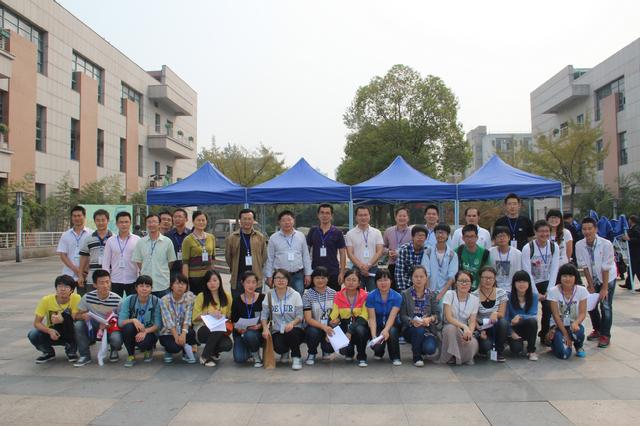 检查小组集体合影