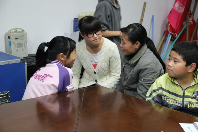 小老师了解学生生活、学习情况